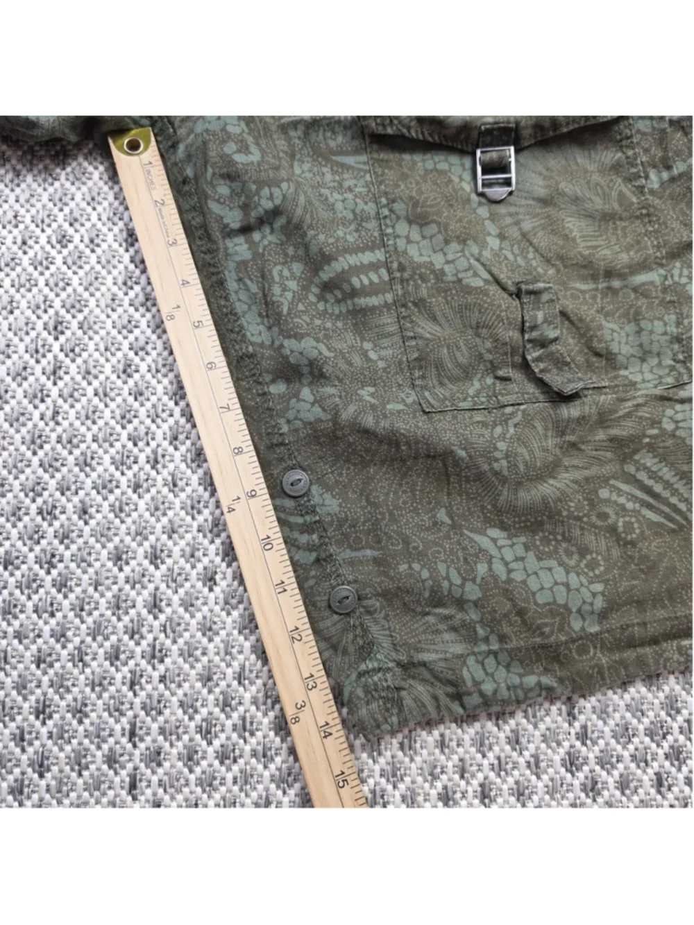 Sean John Cargo Shorts Men’s Size 40 Olive Green Linen Blend Printed Military